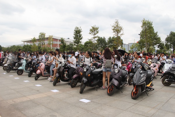 颁证仪式现场 (2).JPG