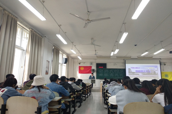 主持人介绍_副本.jpg 主持人介绍_副本.jpg