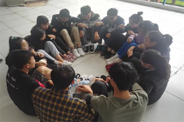 图4 集体游戏环节.jpg 图4 集体游戏环节.jpg