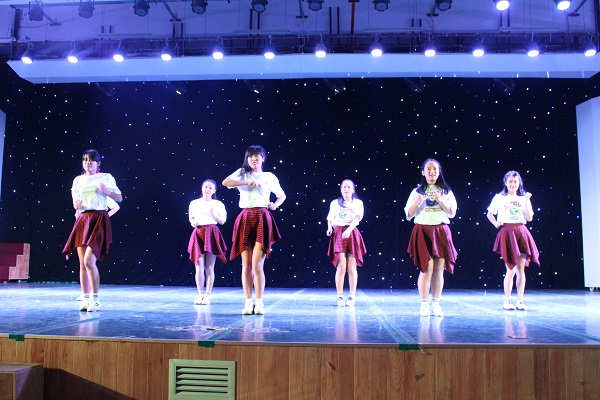 15经济《Shake it》。.JPG