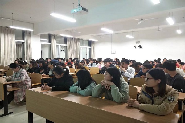 4、活动现场.jpg 4、活动现场.jpg